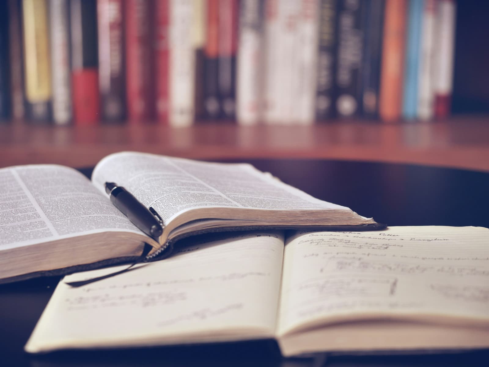 "Out of Context?": The Psalms and the Law of Double Reference